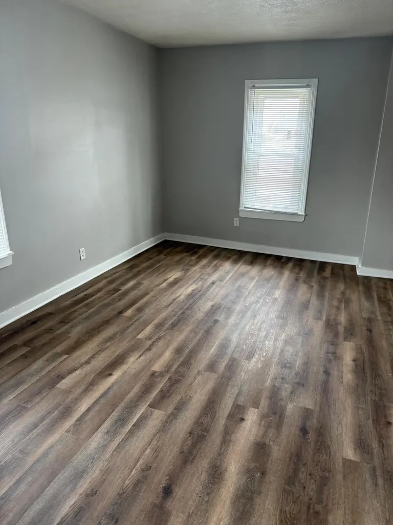 819 10th Street NW Grand Rapids City MI 49504