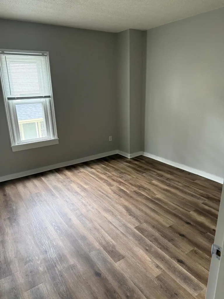 819 10th Street NW Grand Rapids City MI 49504