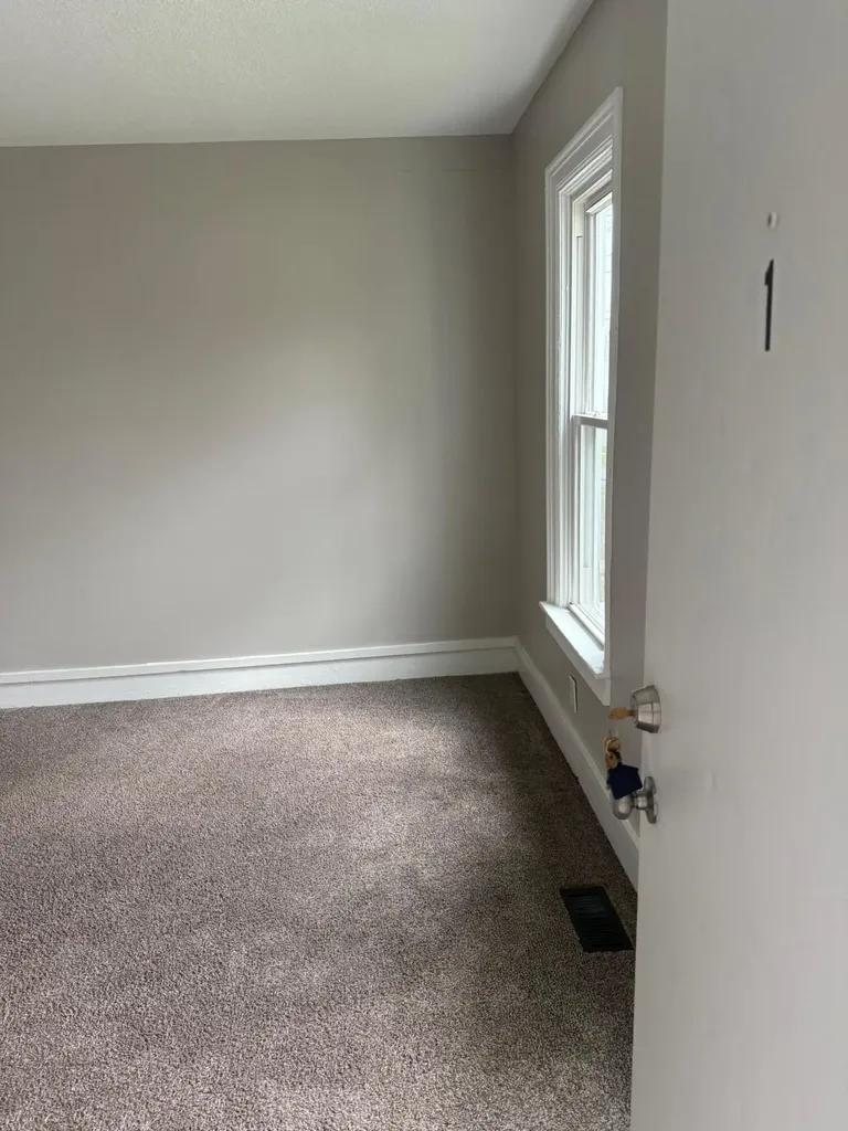 819 10th Street NW Grand Rapids City MI 49504