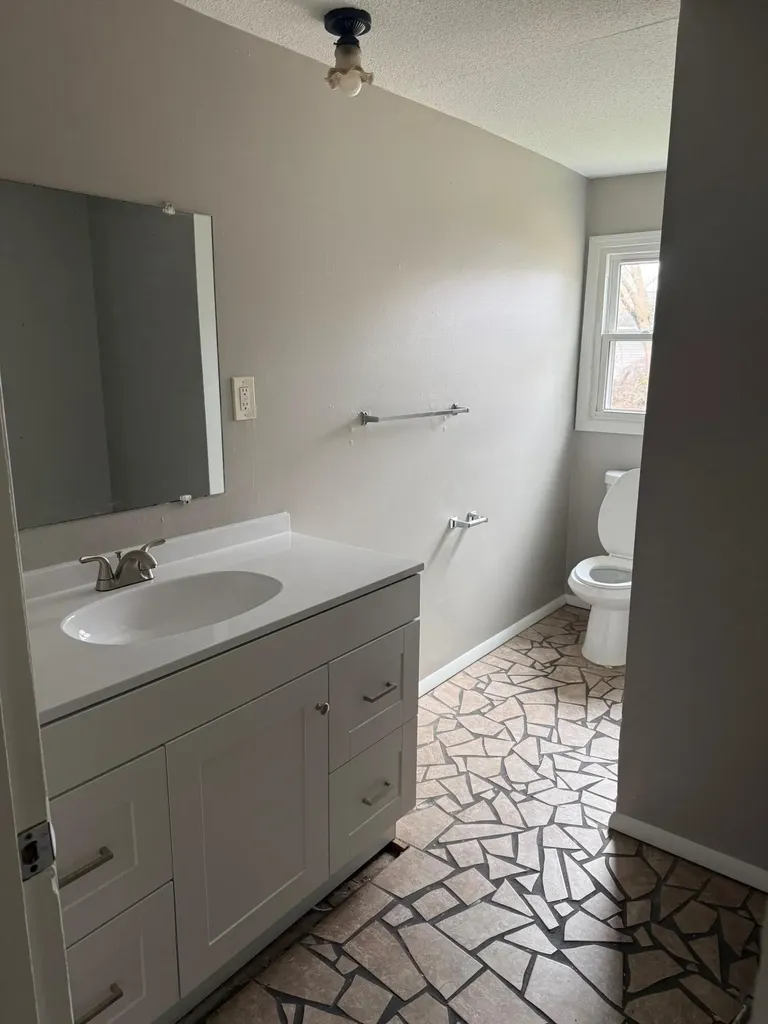 819 10th Street NW Grand Rapids City MI 49504
