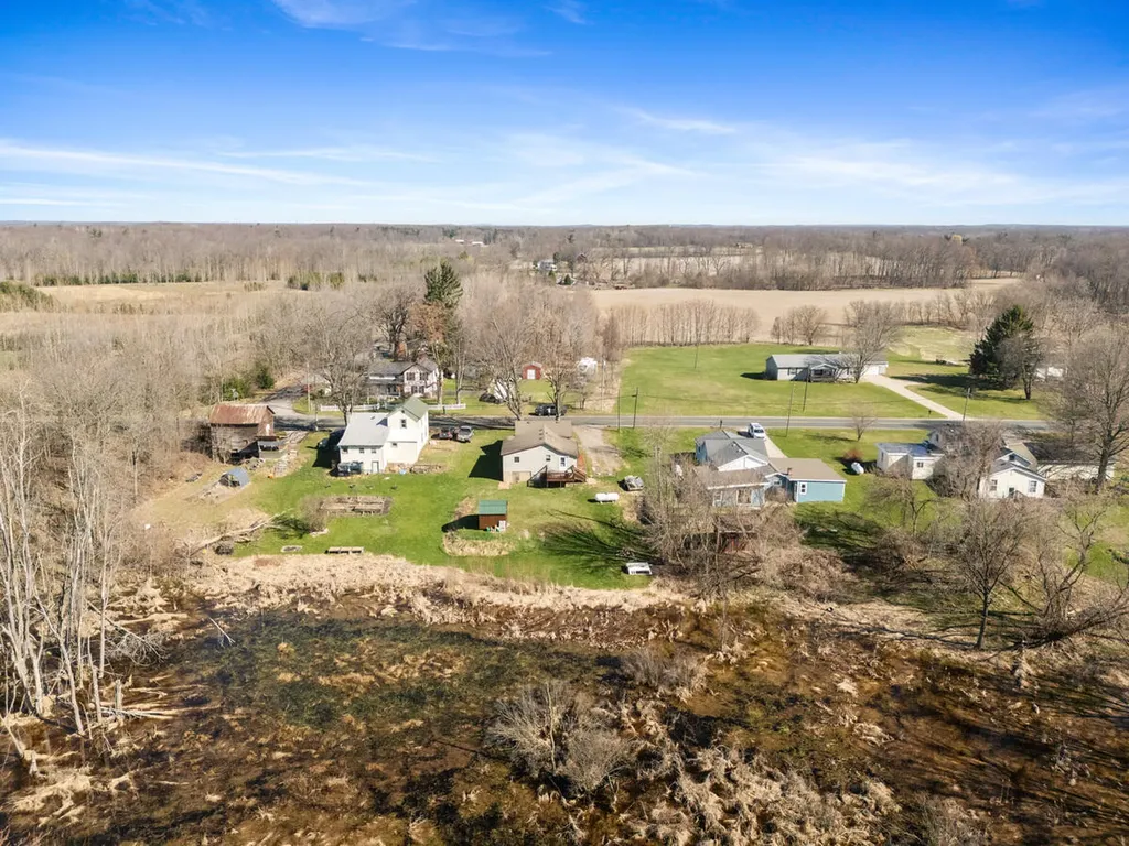 517 W Fenwick Road Unknown City MI 48834