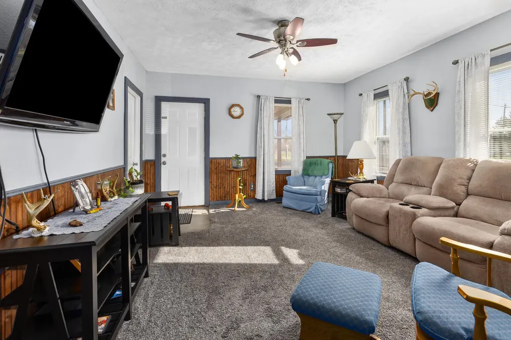 517 W Fenwick Road Unknown City MI 48834