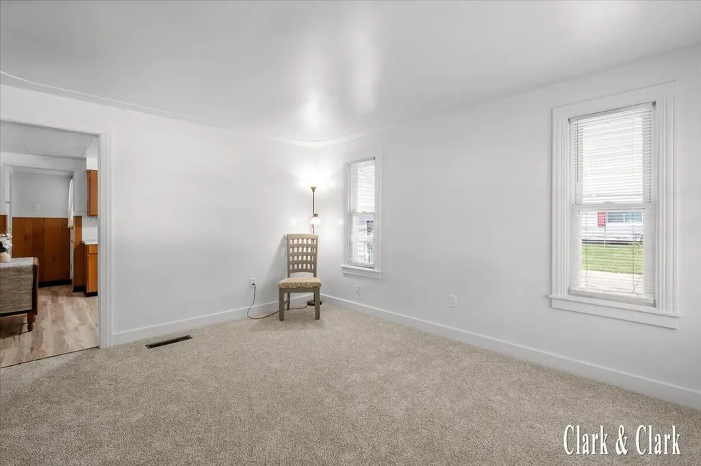 40 41st Street SW Wyoming City MI 49548