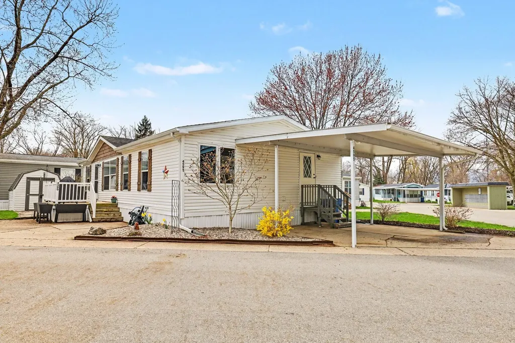 4595 Quebec Avenue SW Wyoming City MI 49519