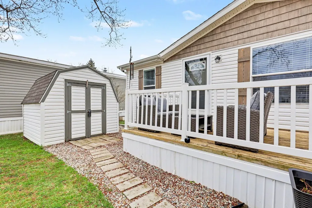 4595 Quebec Avenue SW Wyoming City MI 49519