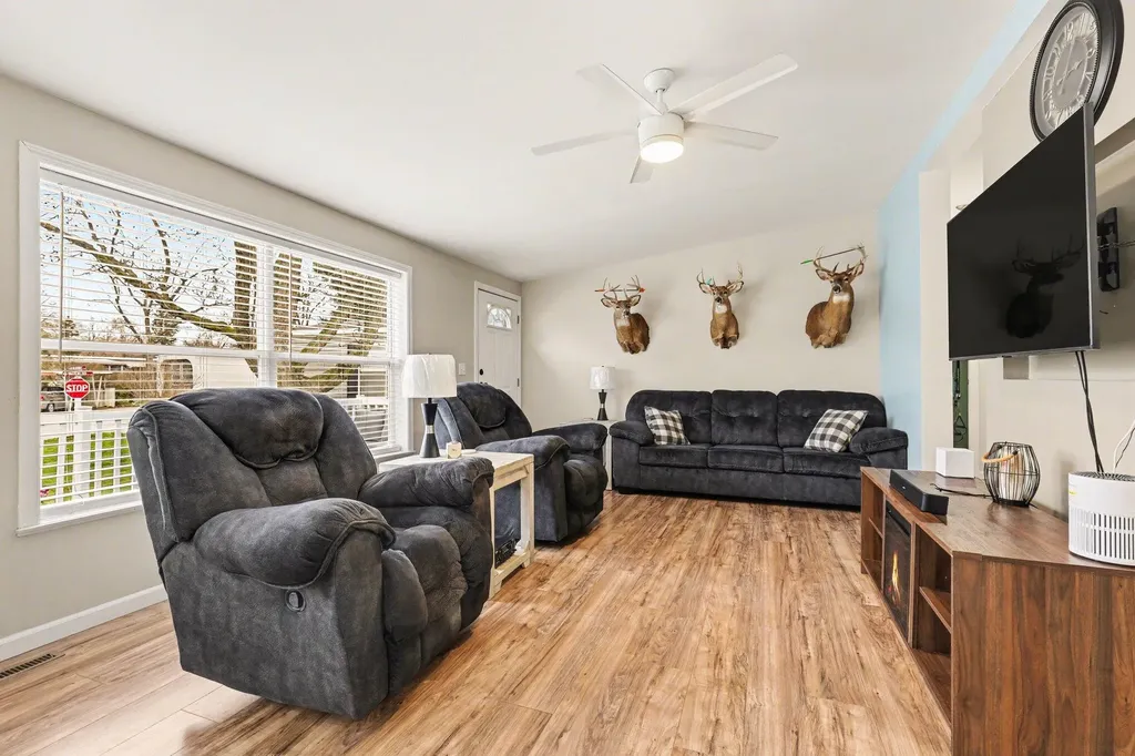 4595 Quebec Avenue SW Wyoming City MI 49519
