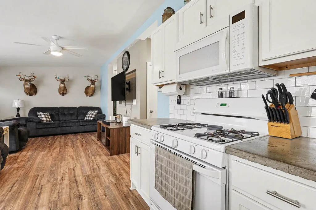 4595 Quebec Avenue SW Wyoming City MI 49519