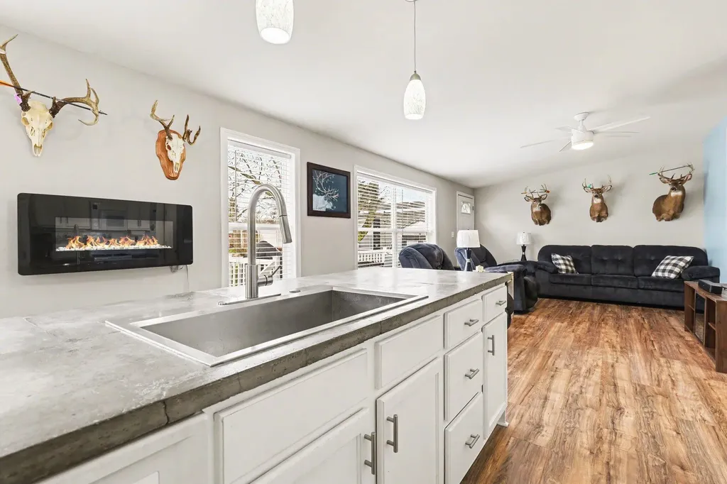 4595 Quebec Avenue SW Wyoming City MI 49519