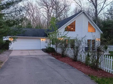 4232 117TH Avenue Valley Township MI 49010