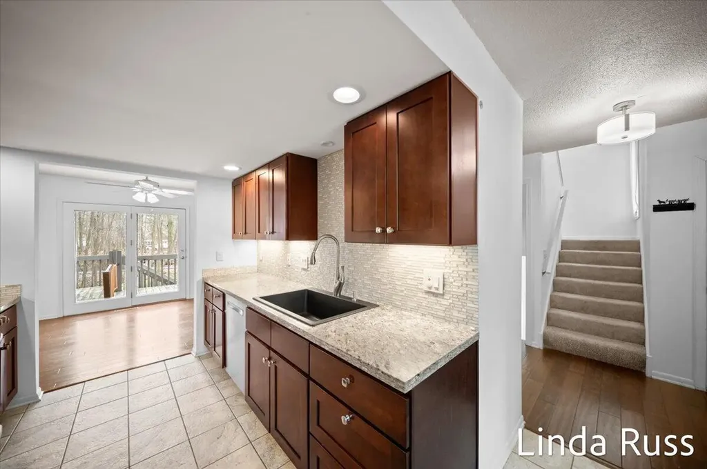 2440 E Collier Avenue SE Kentwood City MI 49546