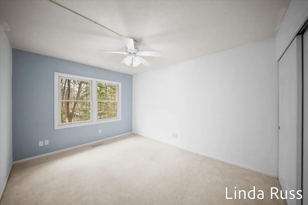 2440 E Collier Avenue SE Kentwood City MI 49546