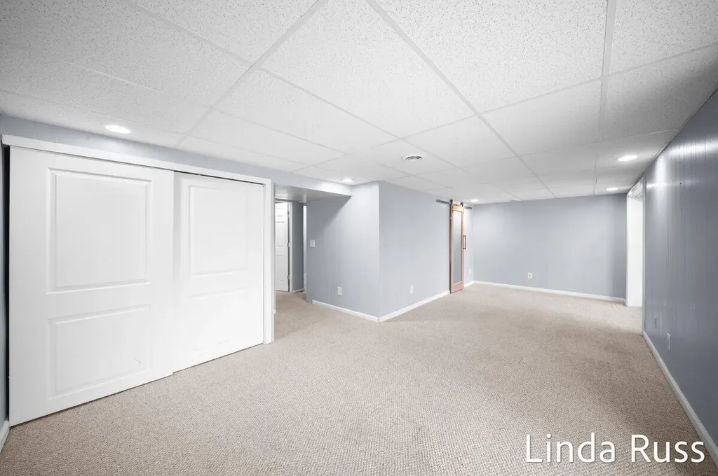 2440 E Collier Avenue SE Kentwood City MI 49546