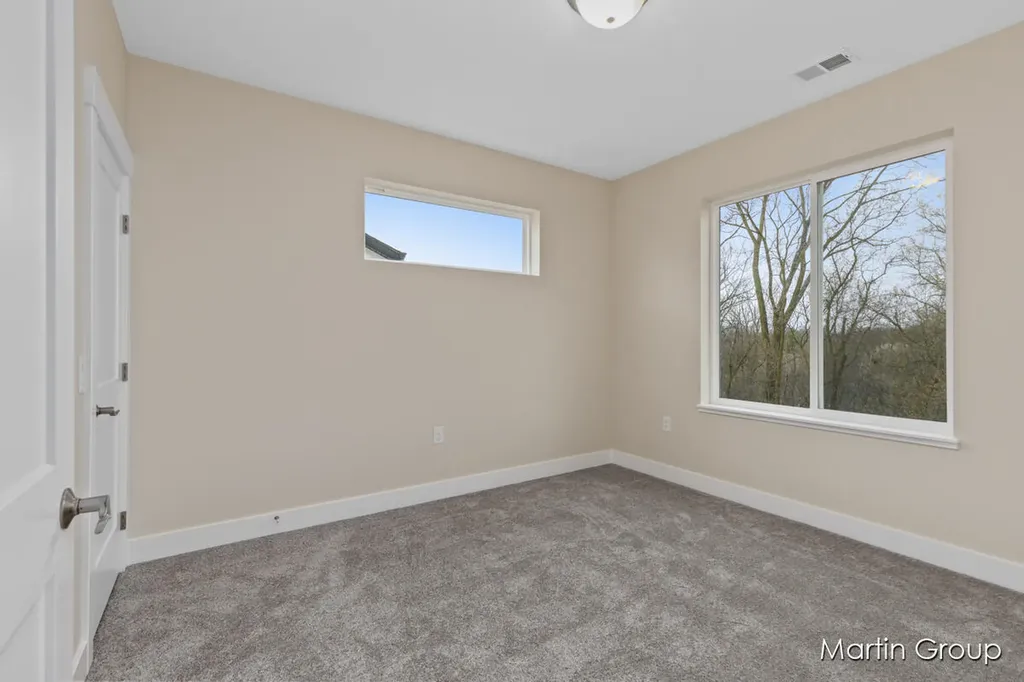 2213 Watertown Way NE Grand Rapids City MI 49505