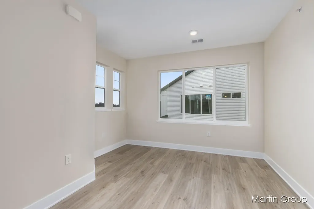2213 Watertown Way NE Grand Rapids City MI 49505