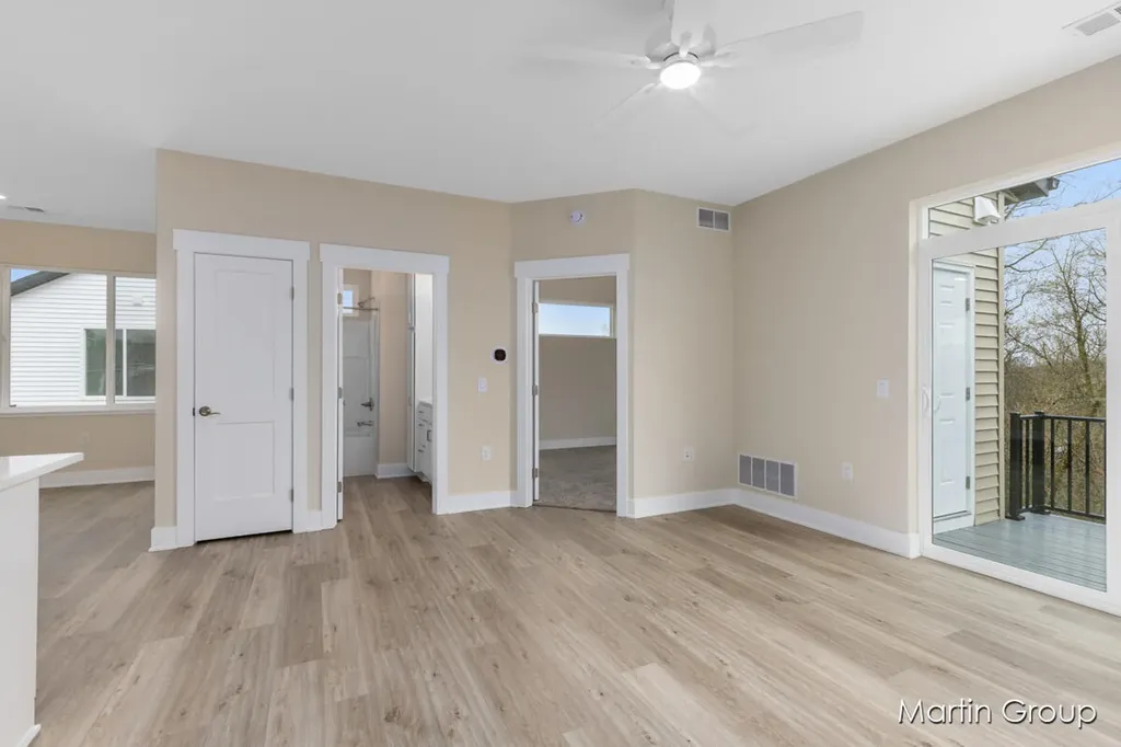 2213 Watertown Way NE Grand Rapids City MI 49505