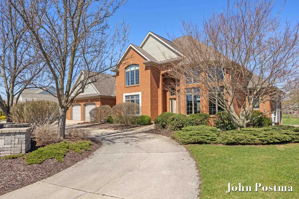 1365 Crystalaire Court SE Gaines Charter Township MI 49316