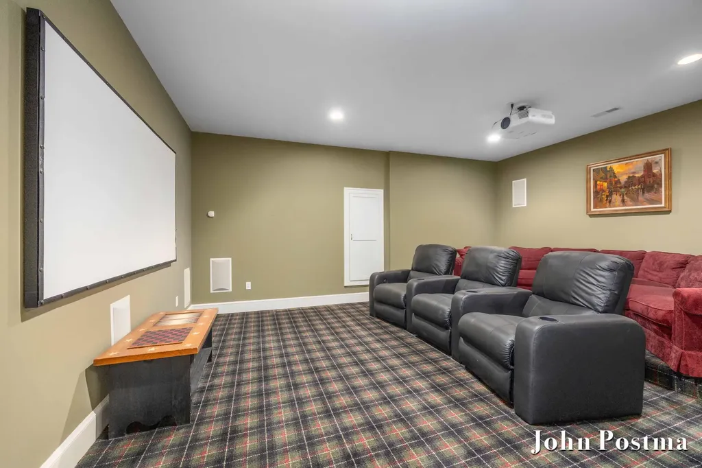 1365 Crystalaire Court SE Gaines Charter Township MI 49316