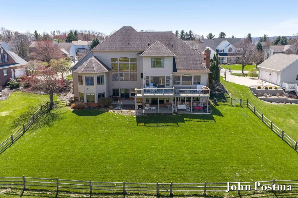 1365 Crystalaire Court SE Gaines Charter Township MI 49316