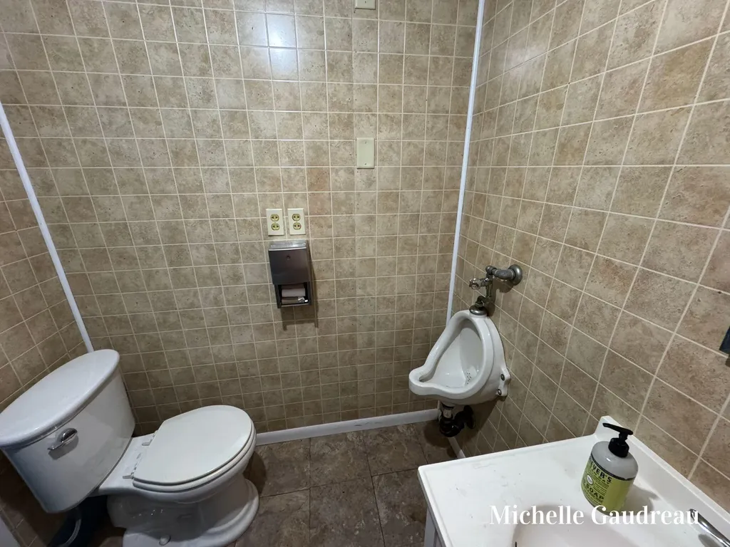 116 W Main Street SE Caledonia Village MI 49316