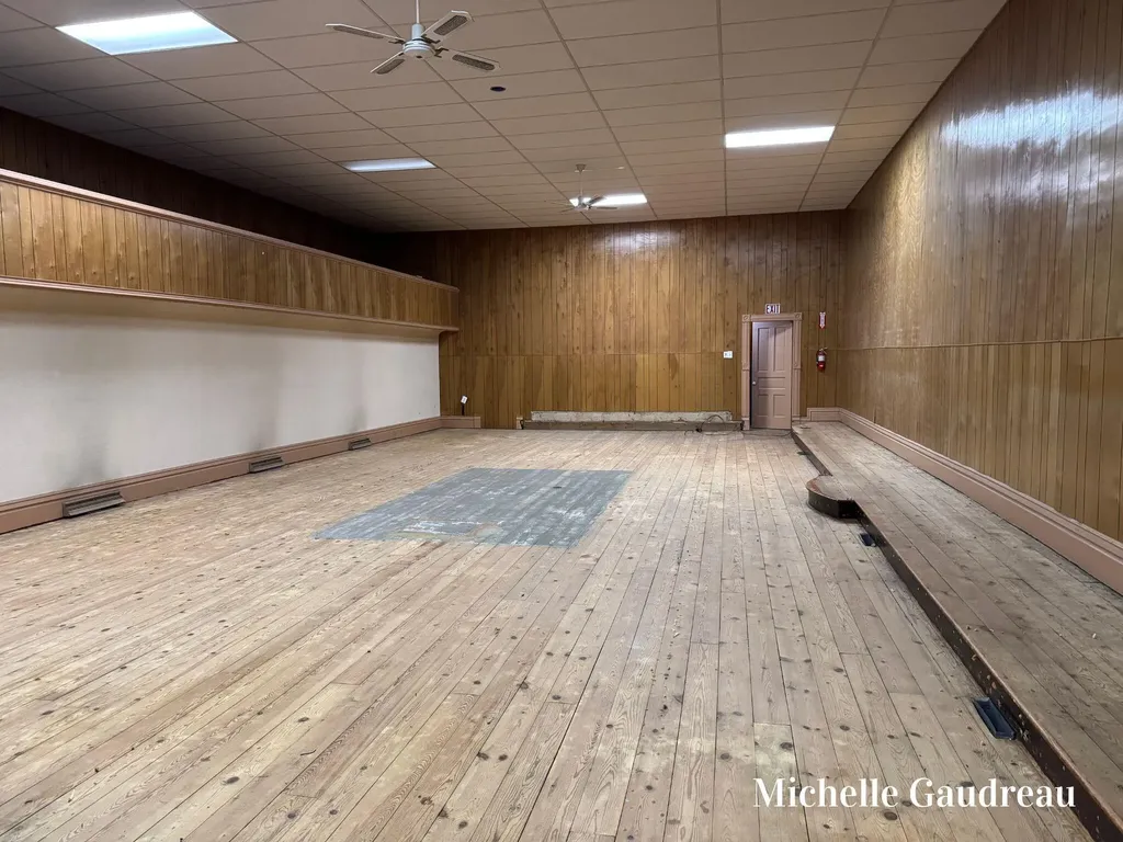 116 W Main Street SE Caledonia Village MI 49316