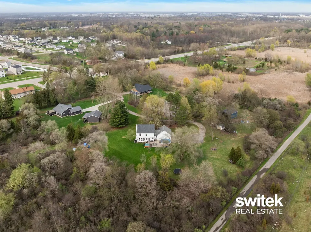 2772 60th Street SE Gaines Charter Township MI 49508