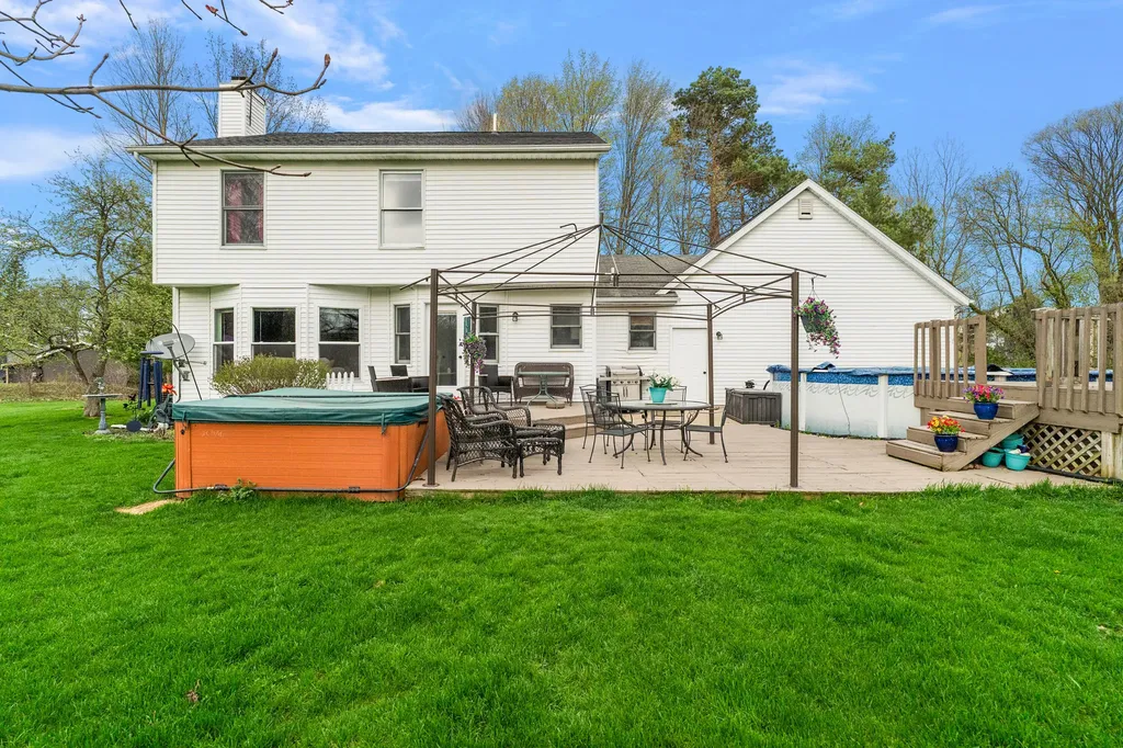 2772 60th Street SE Gaines Charter Township MI 49508