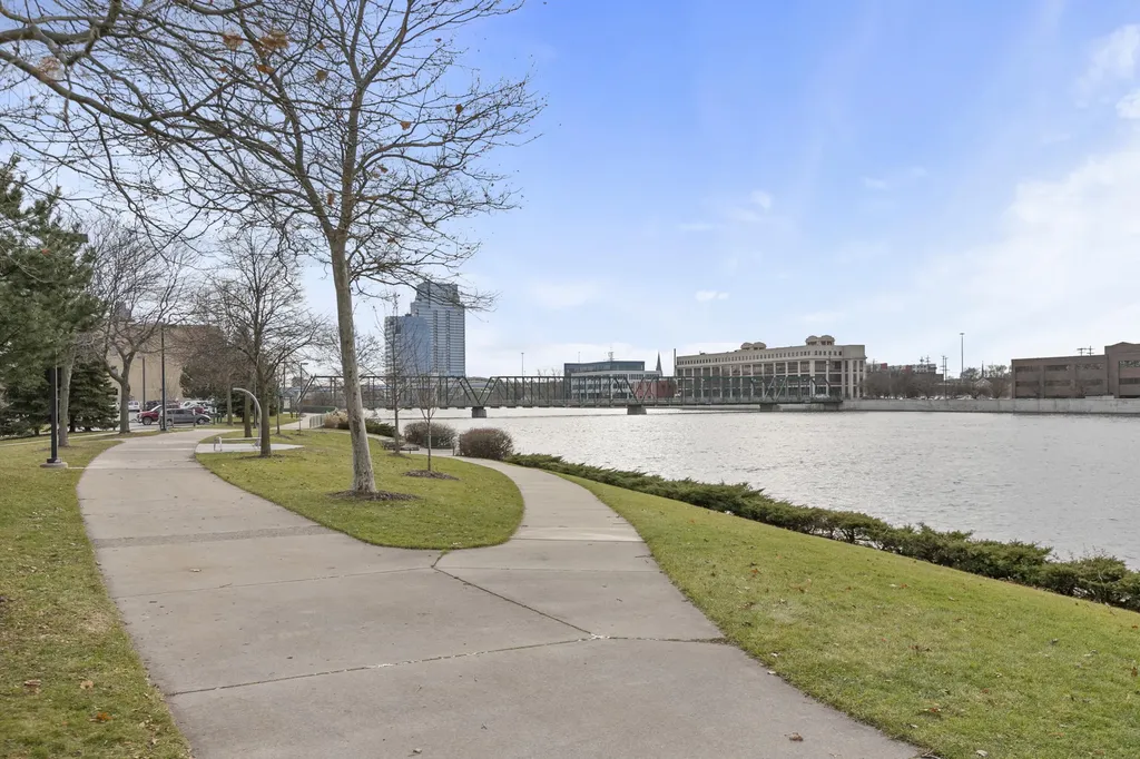940 Monroe Avenue NW Grand Rapids City MI 49503