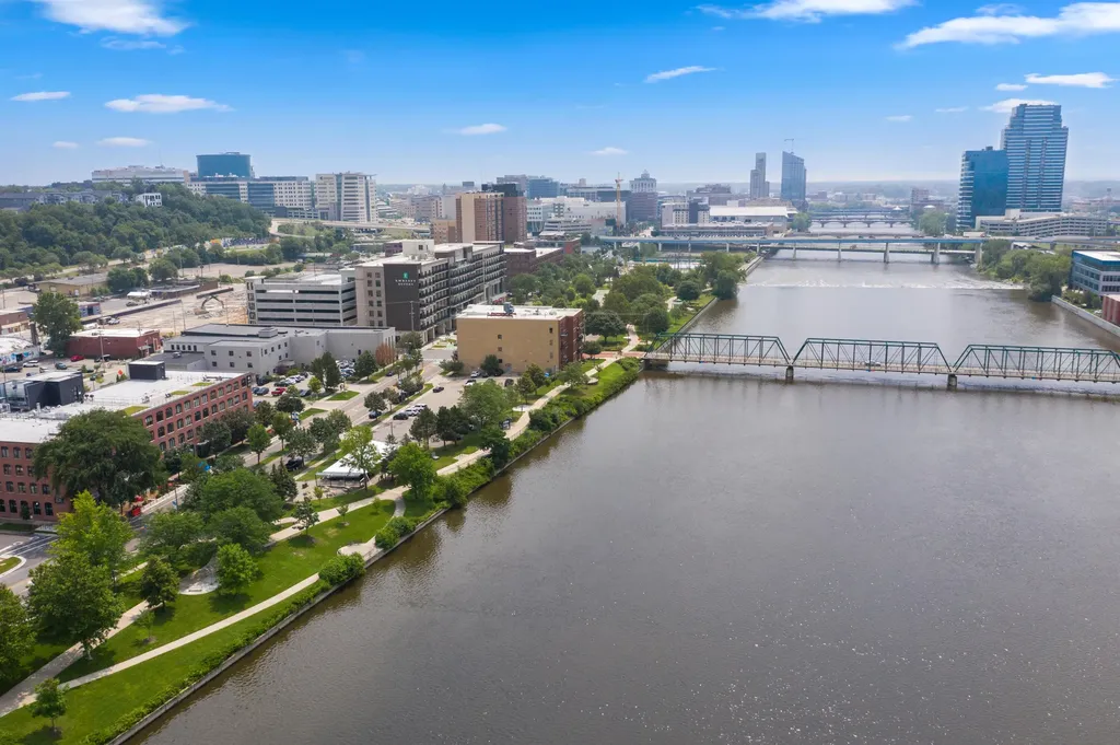 940 Monroe Avenue NW Grand Rapids City MI 49503