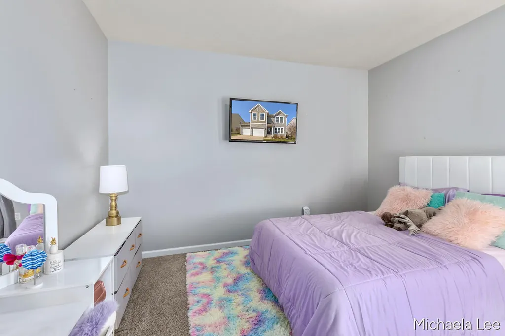 607 Nantucket Drive Lansing City MI 48906