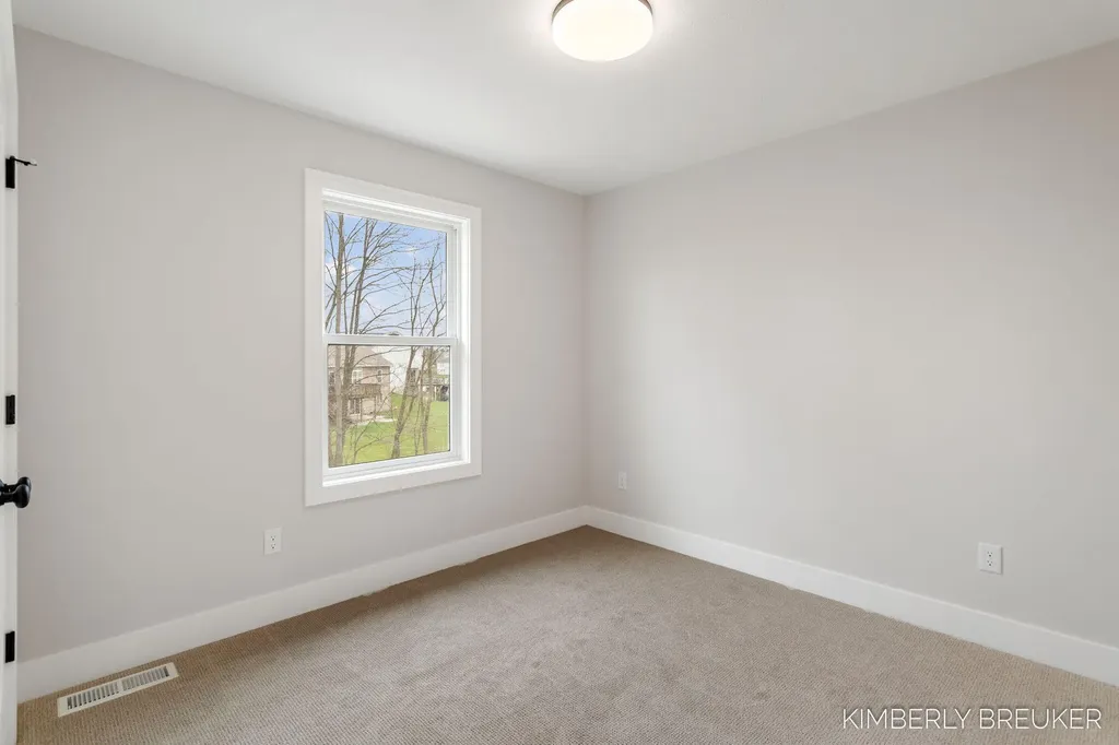 11792 Everett Avenue Allendale Charter Township MI 49401