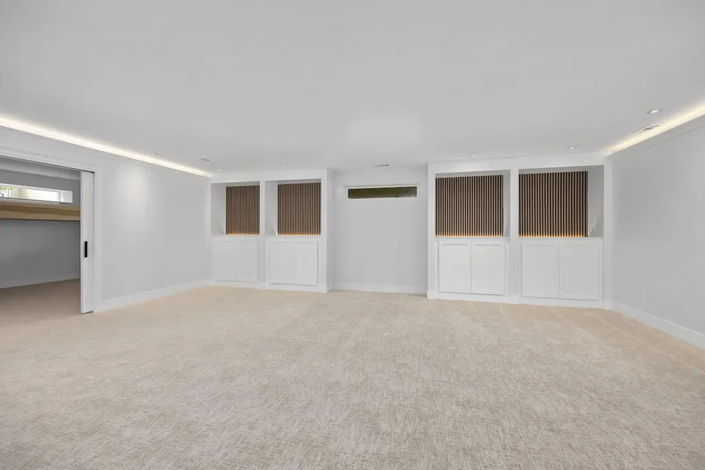 323 Katie Drive Tallmadge Charter Township MI 49534