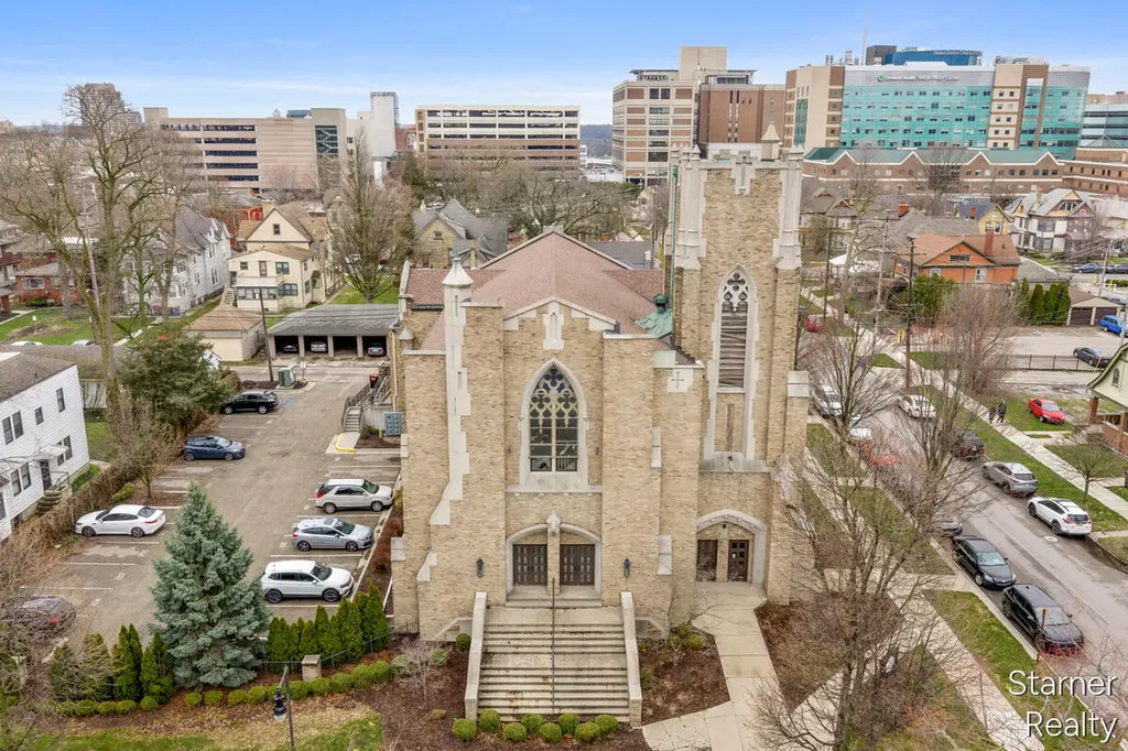 253 Prospect Avenue NE Grand Rapids City MI 49503