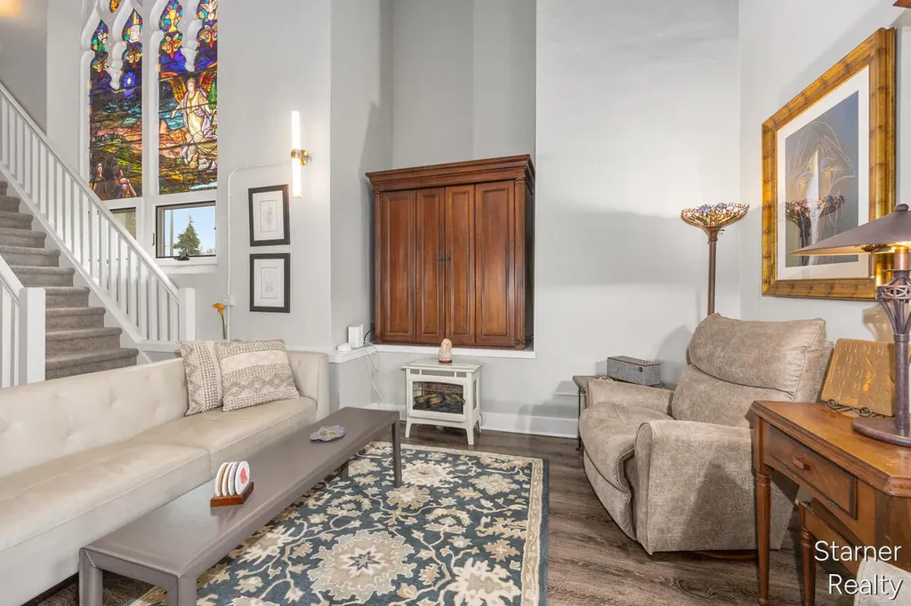 253 Prospect Avenue NE Grand Rapids City MI 49503