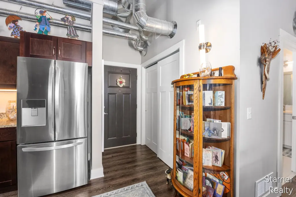253 Prospect Avenue NE Grand Rapids City MI 49503