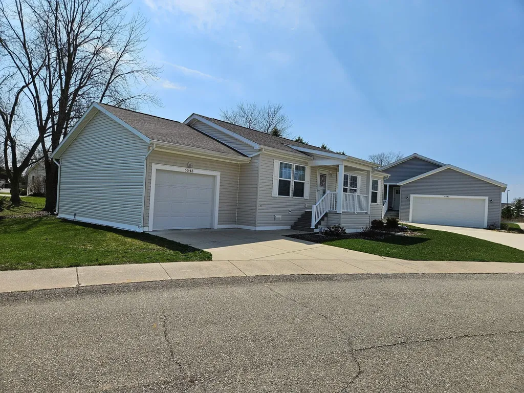 6543 W Meadowlark Drive Georgetown Charter Township MI 49428
