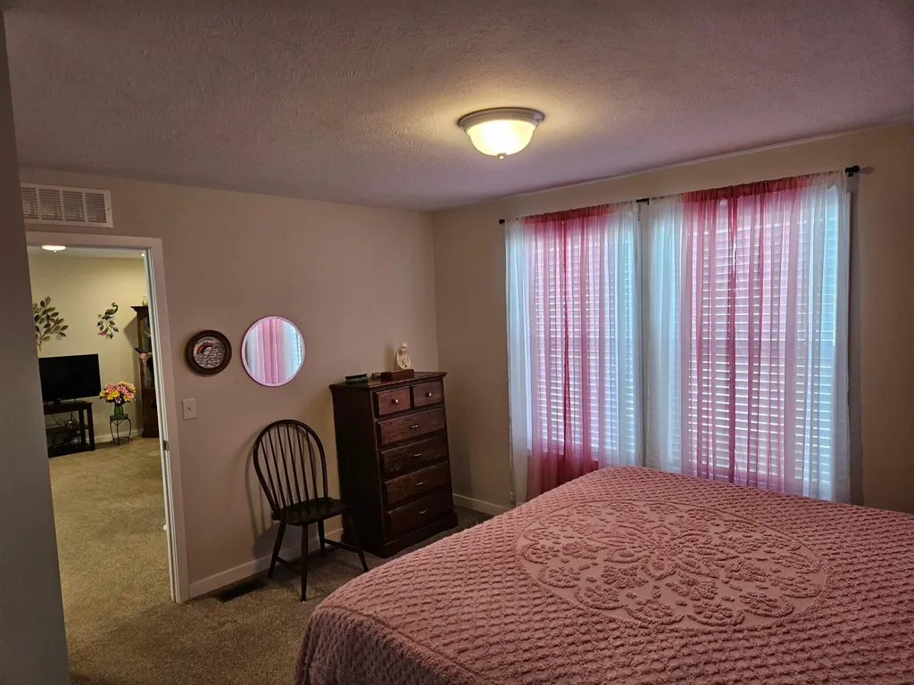 6543 W Meadowlark Drive Georgetown Charter Township MI 49428