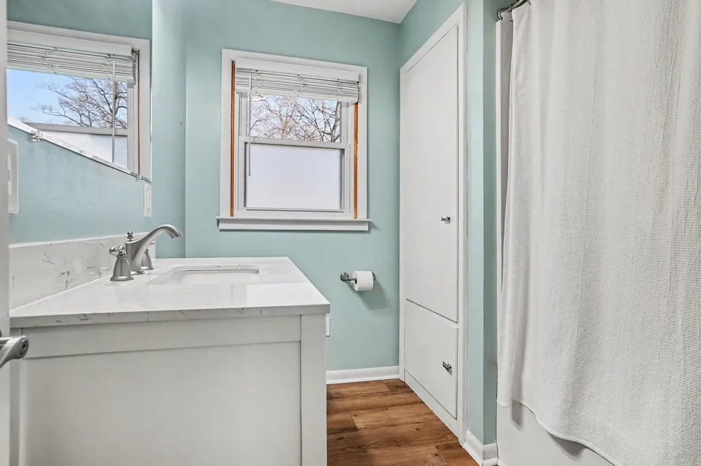 1657 Leif Avenue Norton Shores City MI 49441