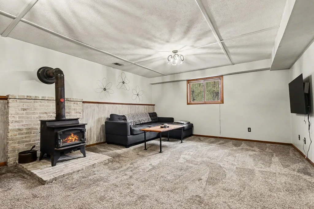 974 E 98th Street Unknown City MI 49327