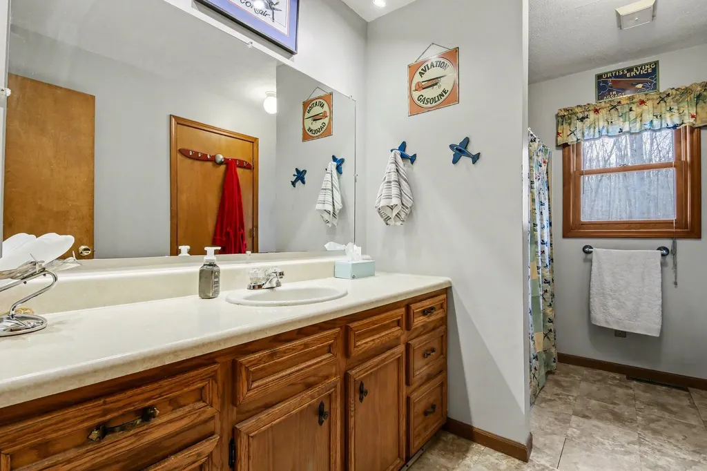 974 E 98th Street Unknown City MI 49327