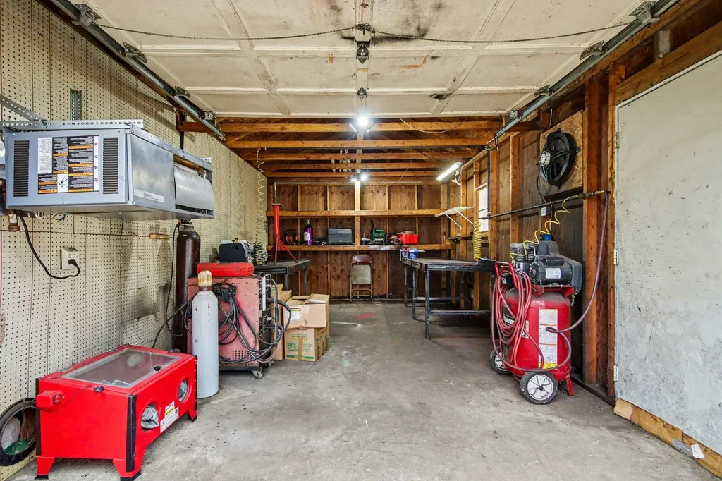 974 E 98th Street Unknown City MI 49327