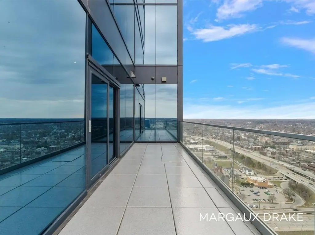 335 Bridge Street NW Grand Rapids City MI 49504