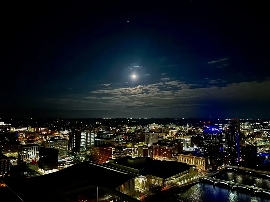 335 Bridge Street NW Grand Rapids City MI 49504