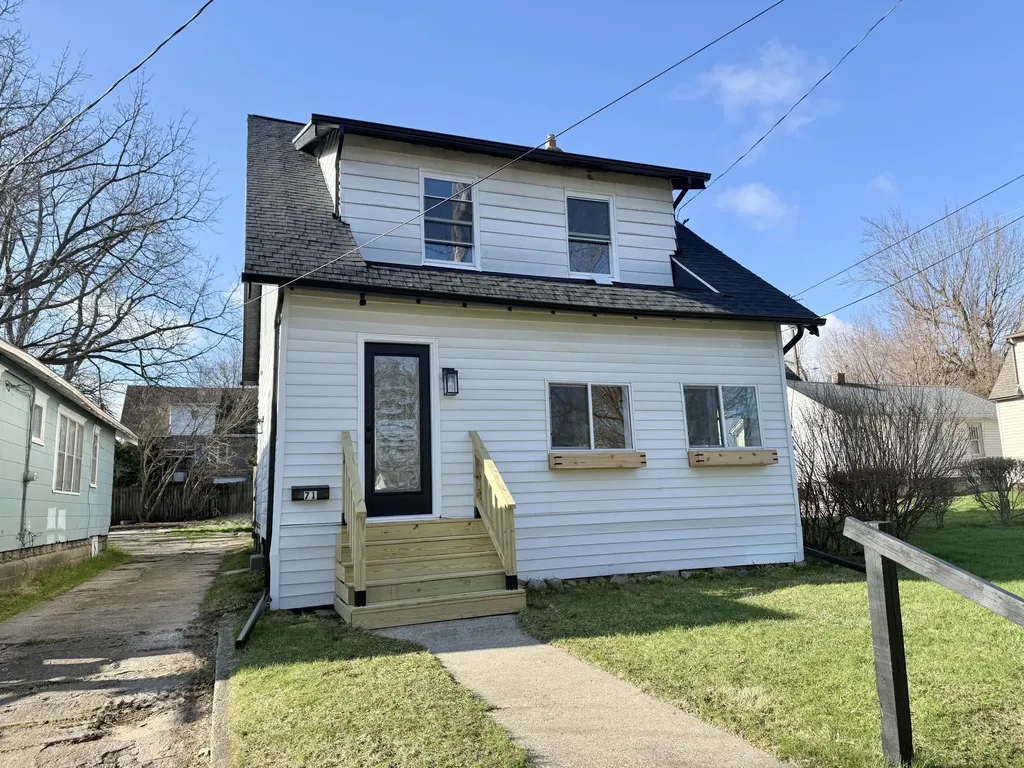 71 W Burnham Street W Battle Creek City MI 49015