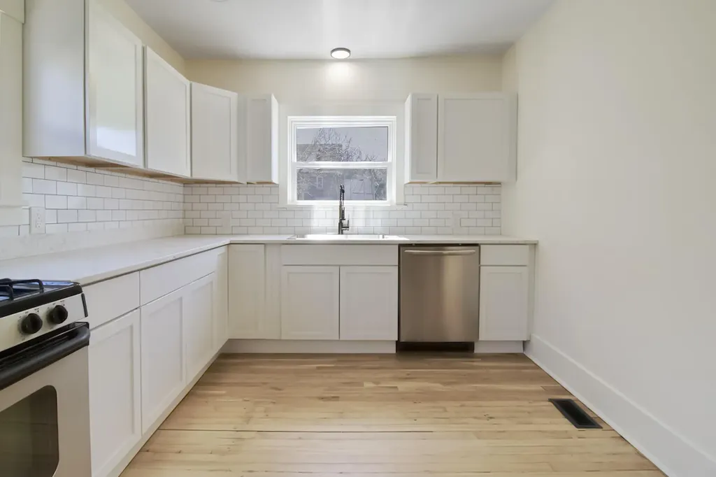 71 W Burnham Street W Battle Creek City MI 49015