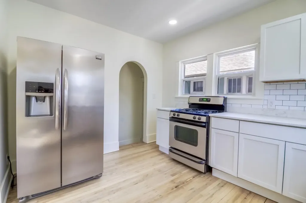 71 W Burnham Street W Battle Creek City MI 49015