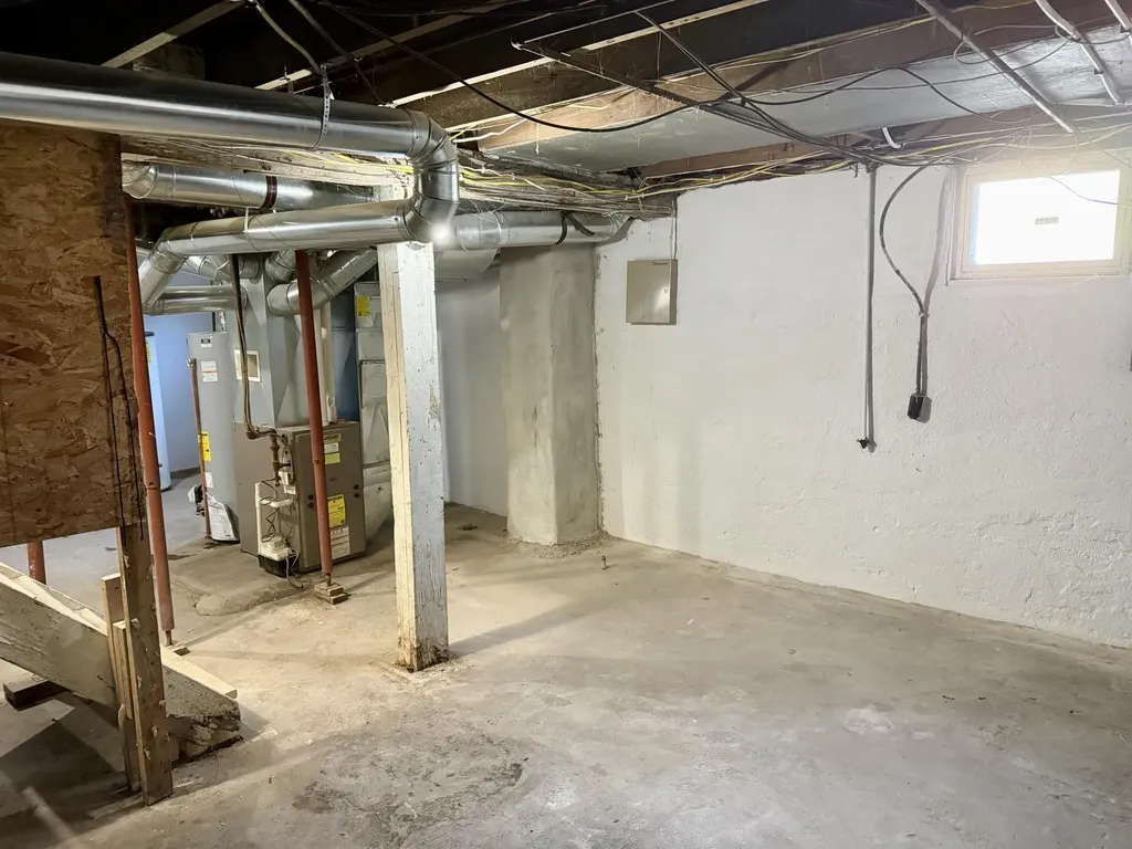 71 W Burnham Street W Battle Creek City MI 49015