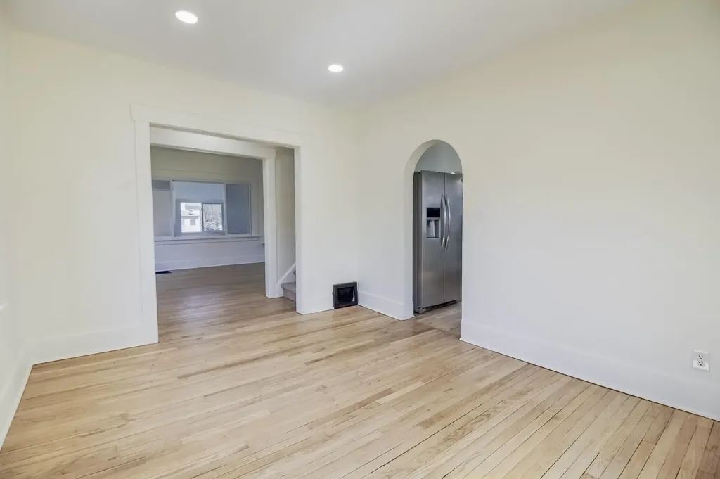 71 W Burnham Street W Battle Creek City MI 49015