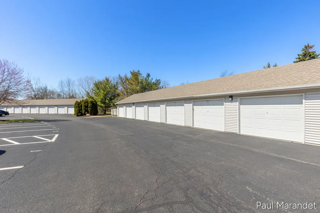 3170 W Crystal Waters Drive Holland Charter Township MI 49424