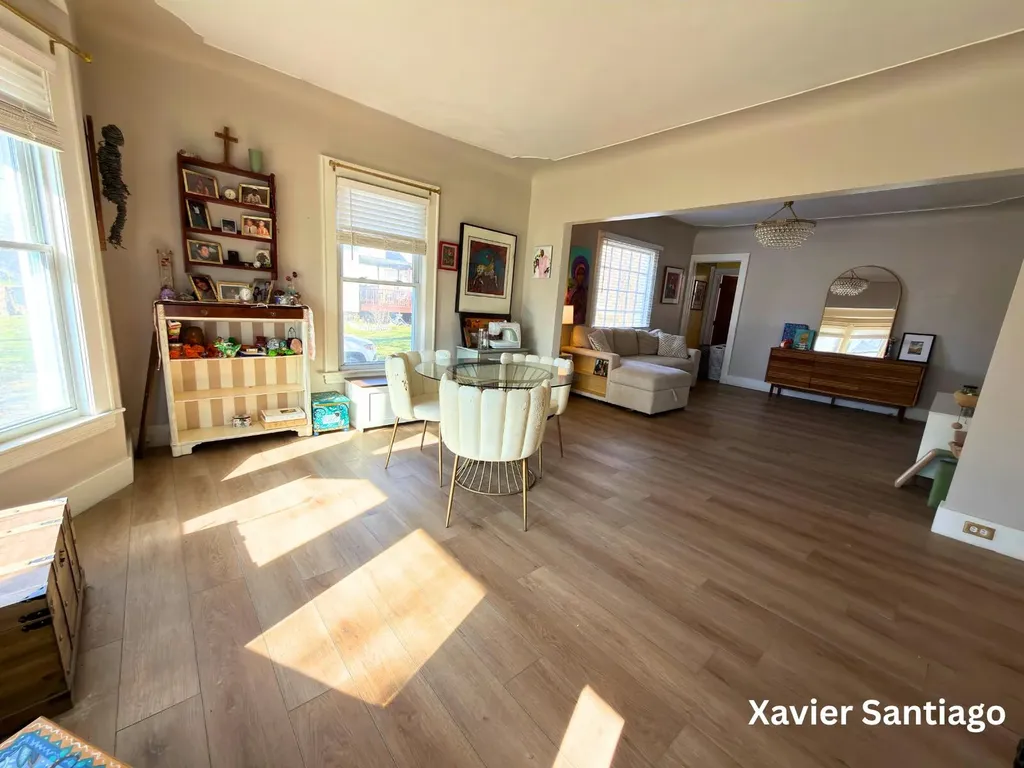 1128 Emerald Avenue NE Grand Rapids City MI 49503