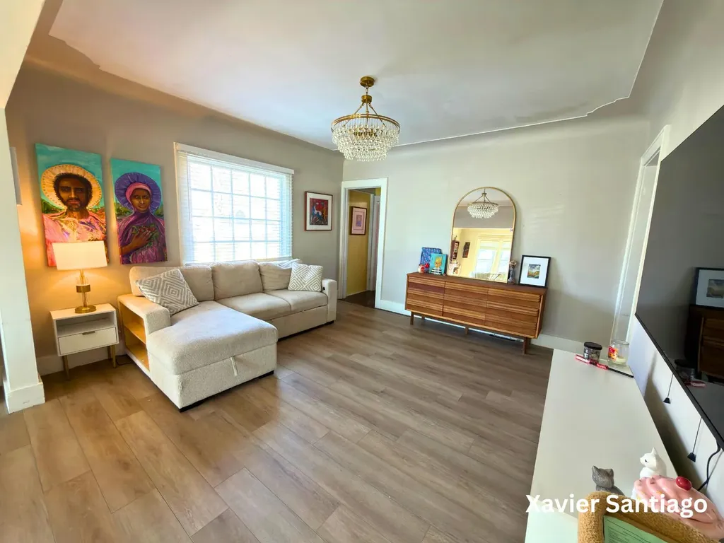 1128 Emerald Avenue NE Grand Rapids City MI 49503